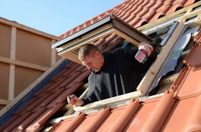 Pose de fenêtres de toit Velux à Bures